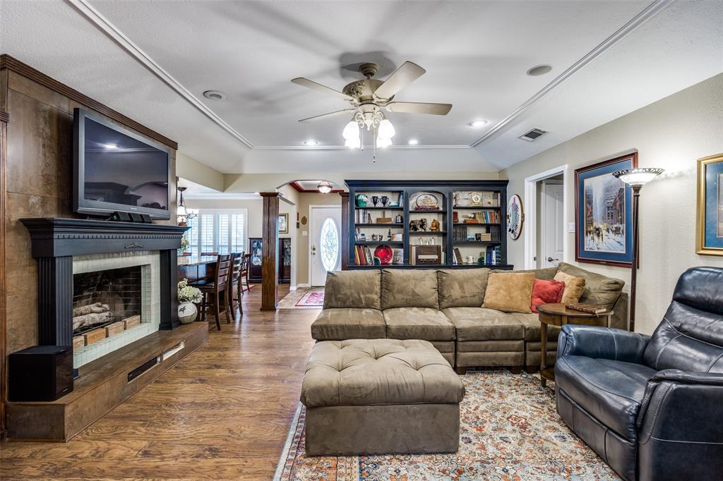 1621 Lake Hill Lane