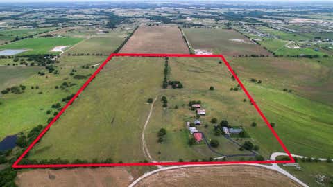 Photo of 245 Private Road 4214, Decatur, TX 76234 (MLS # 21329610)