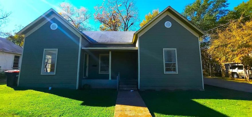 Great investment opportunity! Owner is willing to sell in bulks. Contact co-listing agent for more information.