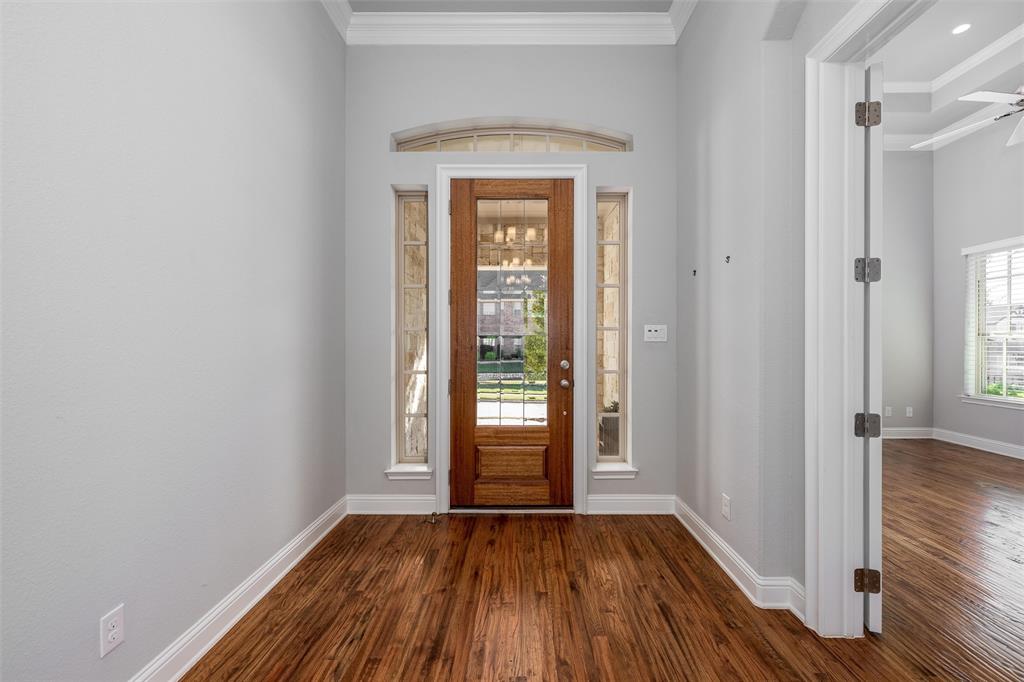 904 Charleston Drive