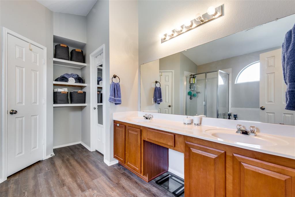 Woodlake - Residential Lease