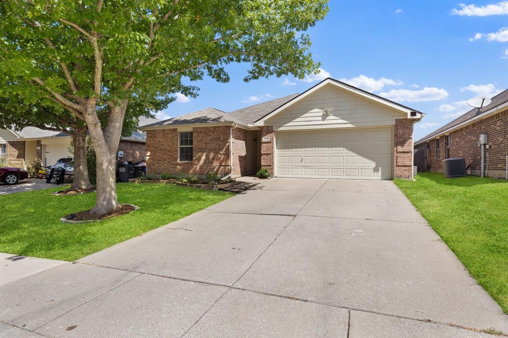 1110 Antoinette Drive - Photo 2