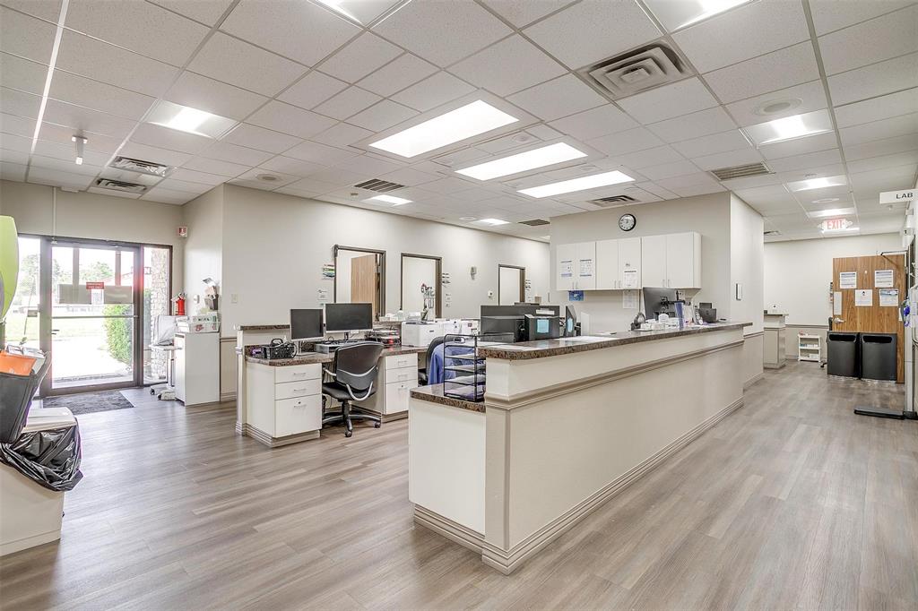 Crestmoor Park - Commercial Sale