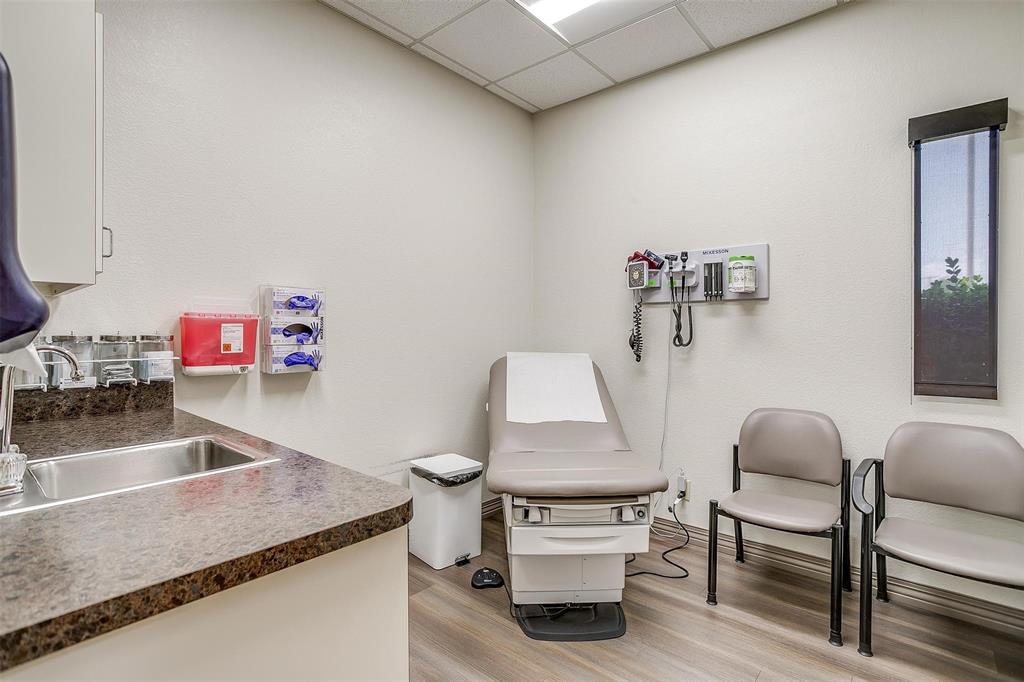 Crestmoor Park - Commercial Sale