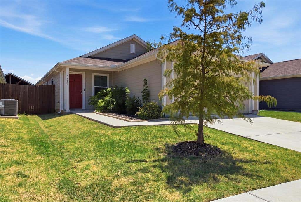 Photo of 5907 Wedgemere Drive, Princeton, TX 75407 (MLS # 21348235)