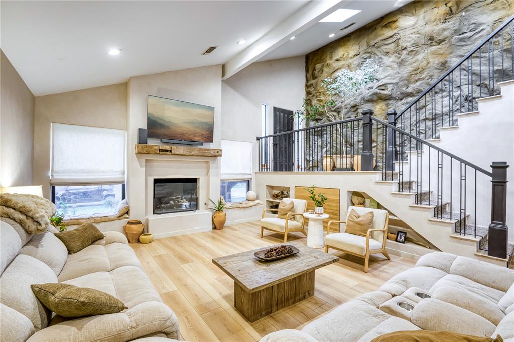 3604 Lake Tahoe Drive
