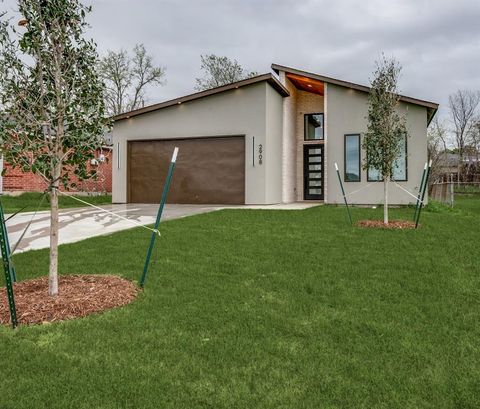 2908 Prospect Avenue Fort Worth TX 76106