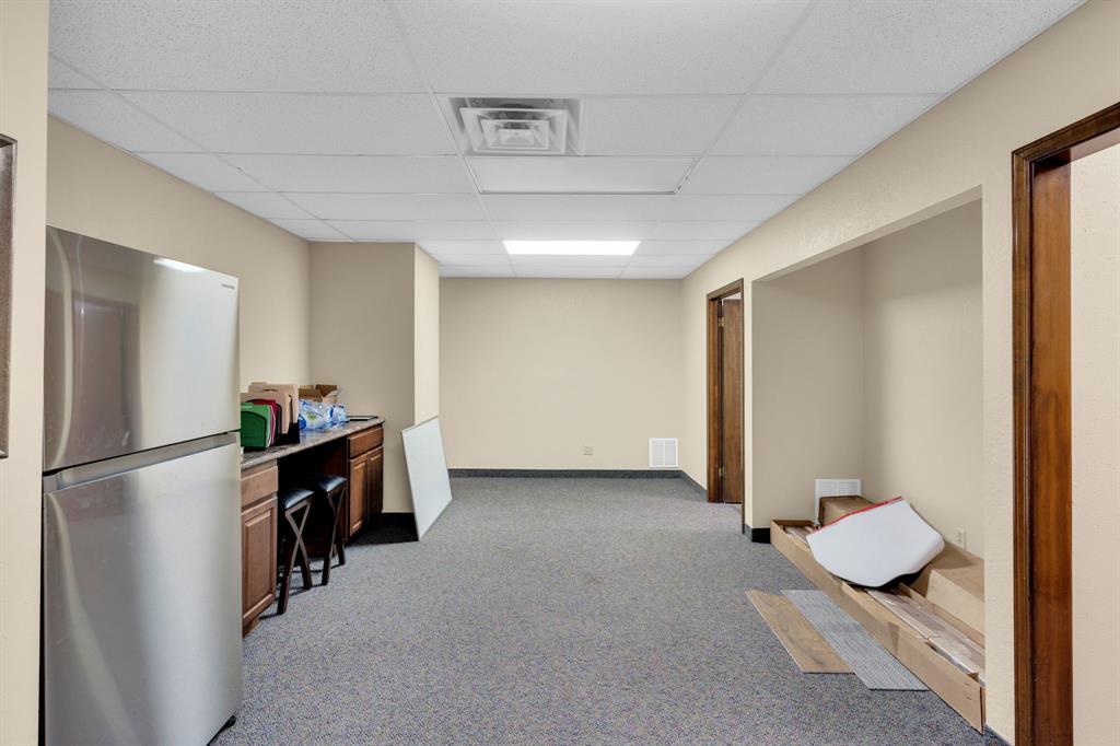 Goodwin J J Add - Commercial Lease