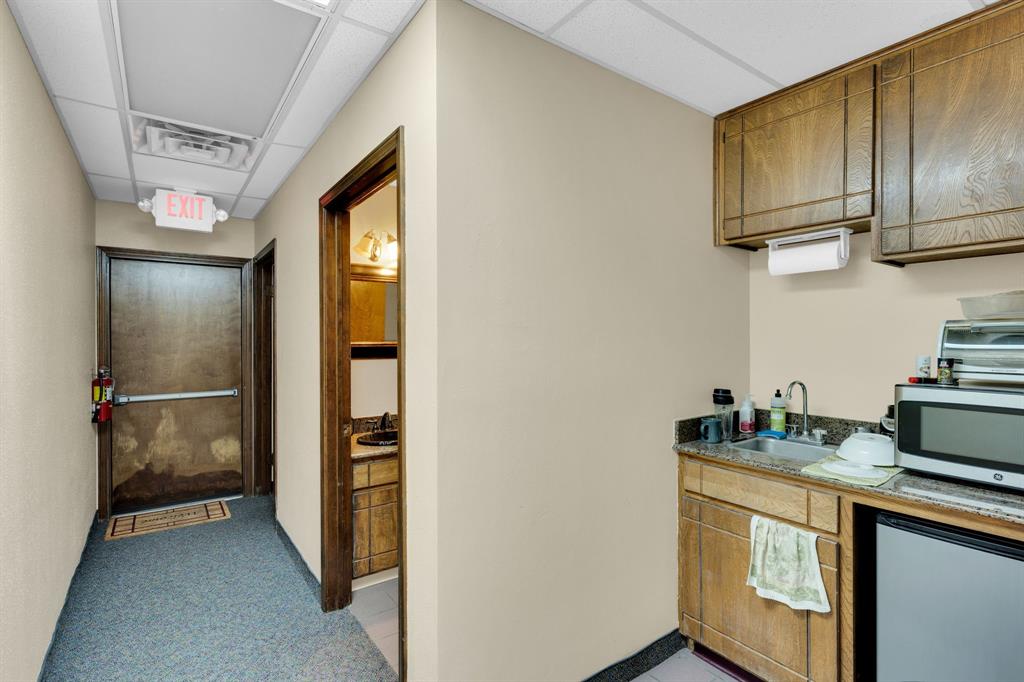 Goodwin J J Add - Commercial Lease