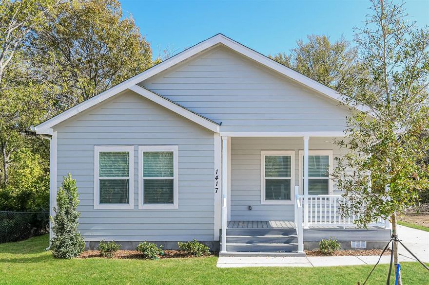 This pet-friendly home features modern finishes and a functional layout with ample kitchen storage, spacious living areas, and abundant natural light throughout. The private yard offers space suitable for gardening or outdoor relaxation. Conveniently located near schools, parks, dining, and local amenities. Technology-enabled maintenance services provide added convenience, and self-touring is available daily from 8 AM to 8 PM. Application details: one-time application fee of $50 per adult, a security deposit equal to one month’s rent, and applicable fees for pets ($250 non-refundable deposit + $35 per month per pet), pools ($150 per month), septic systems ($15 per month), and any applicable HOA amenity fees. We do not advertise on Craigslist or request payment by check, cash, wire transfer, or cash apps.