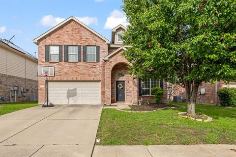 8756 Golden Sunset Trail Fort Worth TX 76244