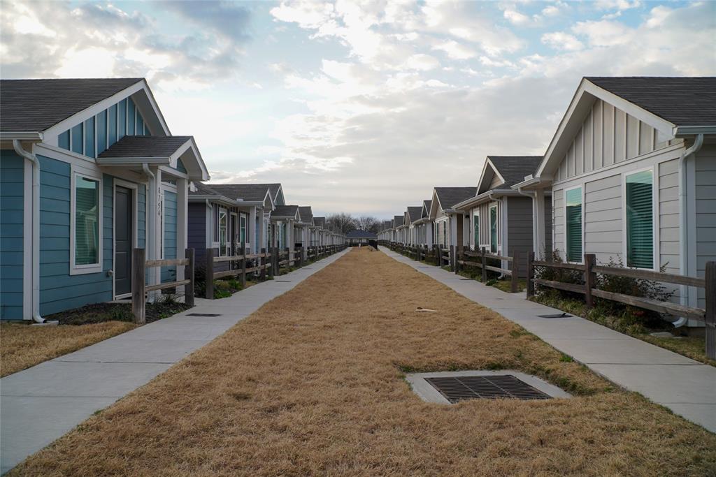 Risinger Court Condos - Residential