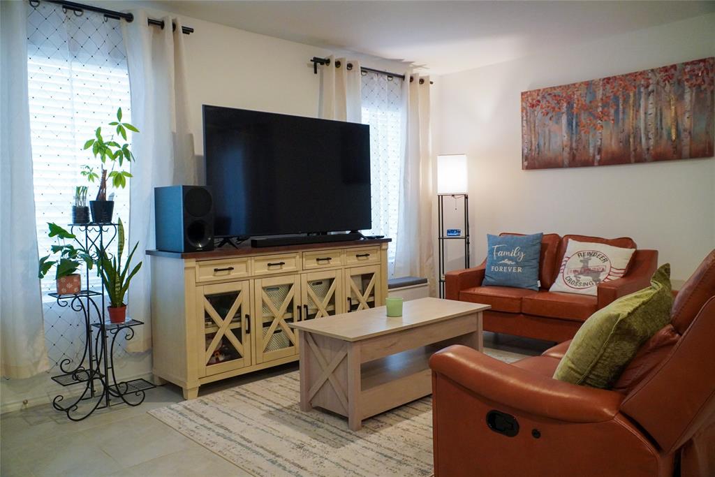 Risinger Court Condos - Residential