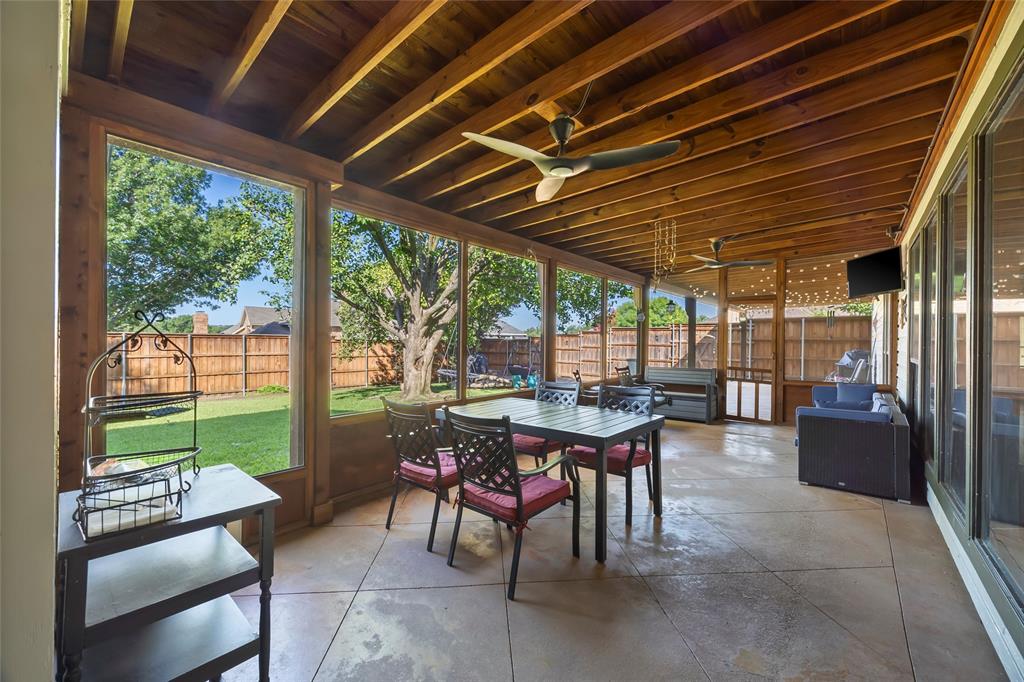 1325 Shores Circle