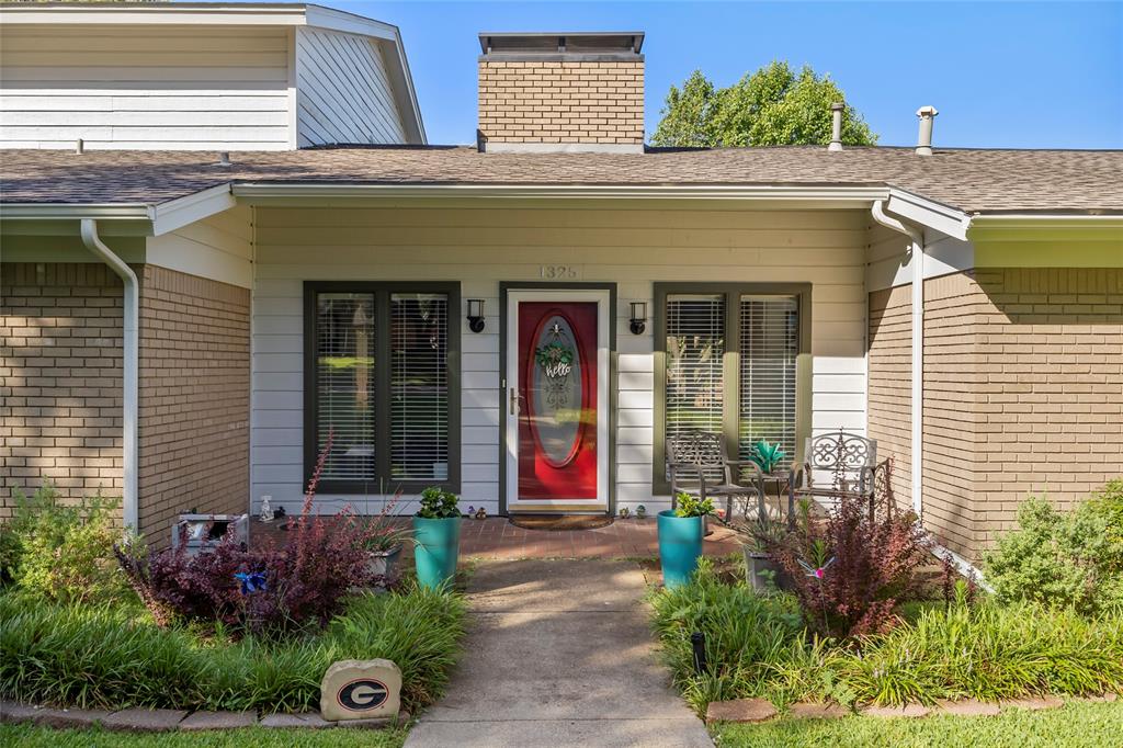 1325 Shores Circle