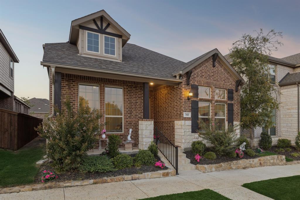 743 Waterbrook Parkway