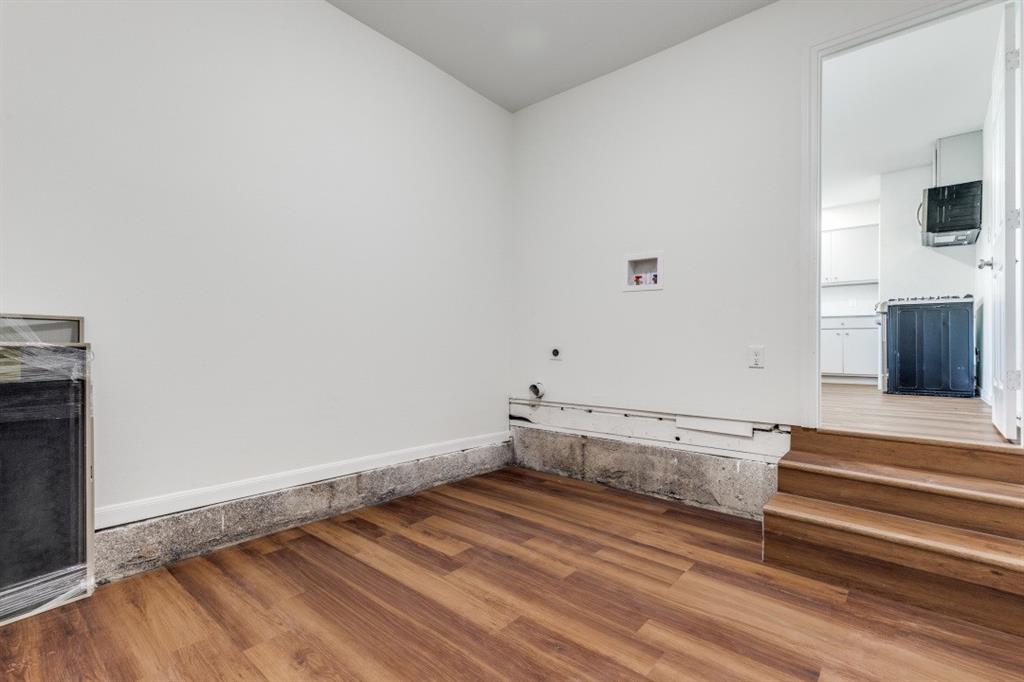 Valwood Park 06 - Residential