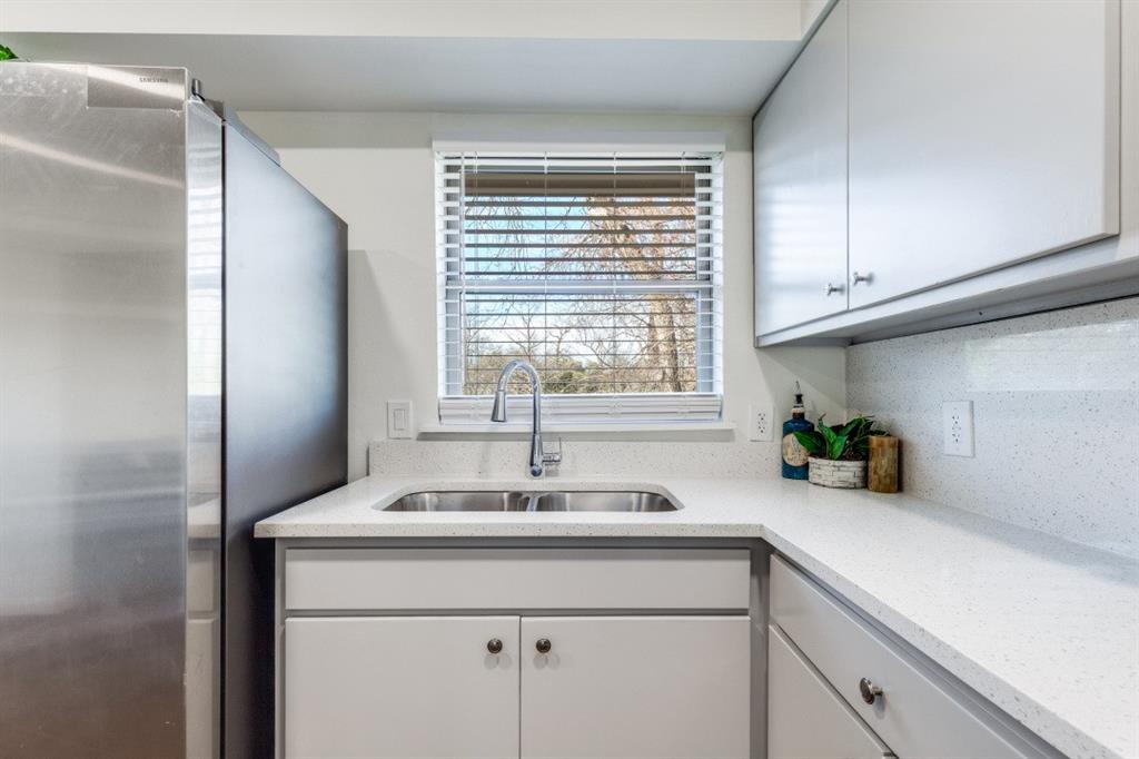 Valwood Park 06 - Residential