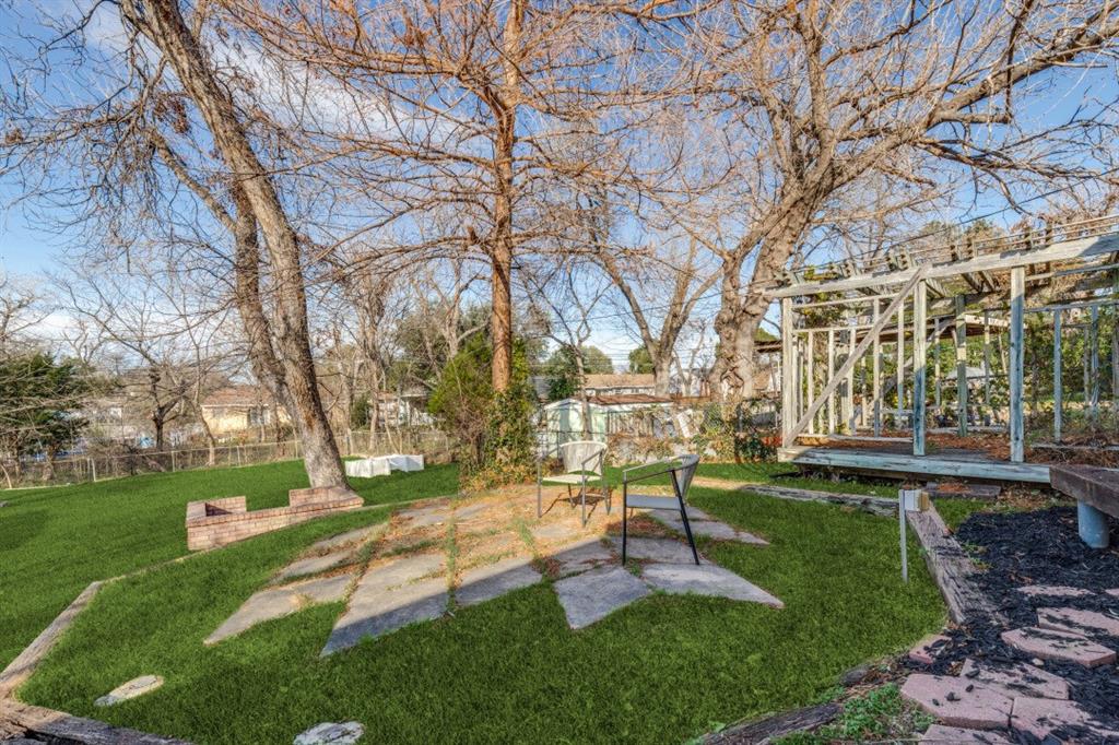 Valwood Park 06 - Residential