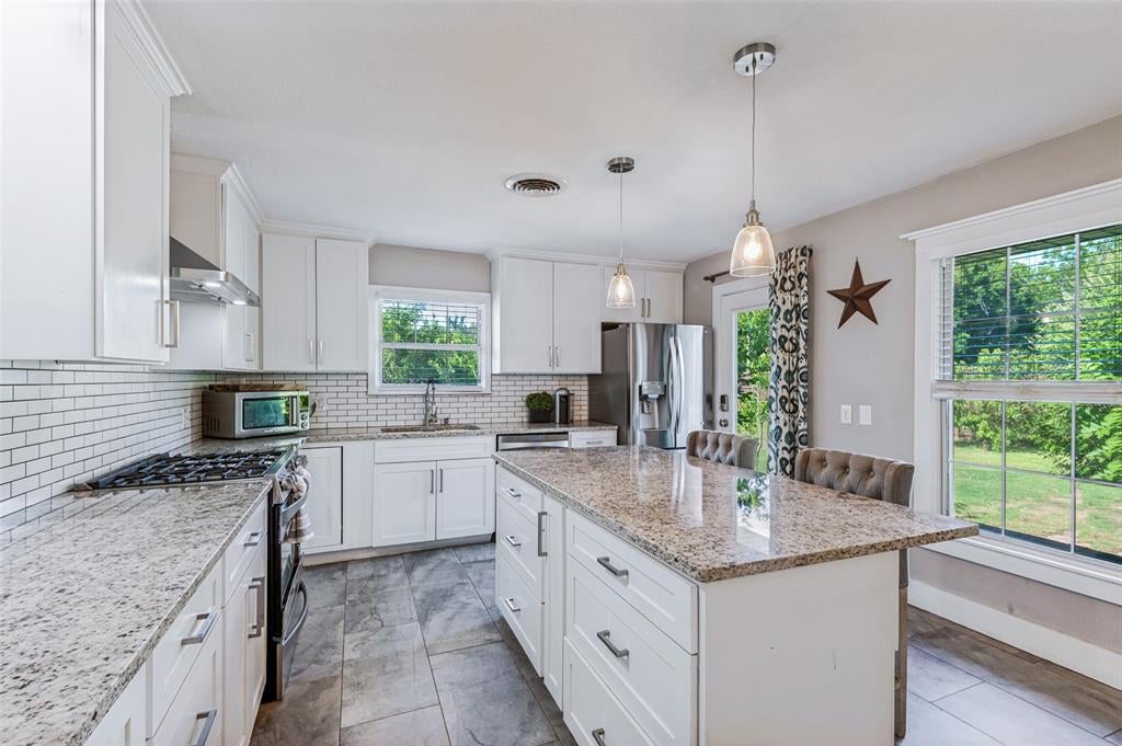 4006 Walnut Hill Lane