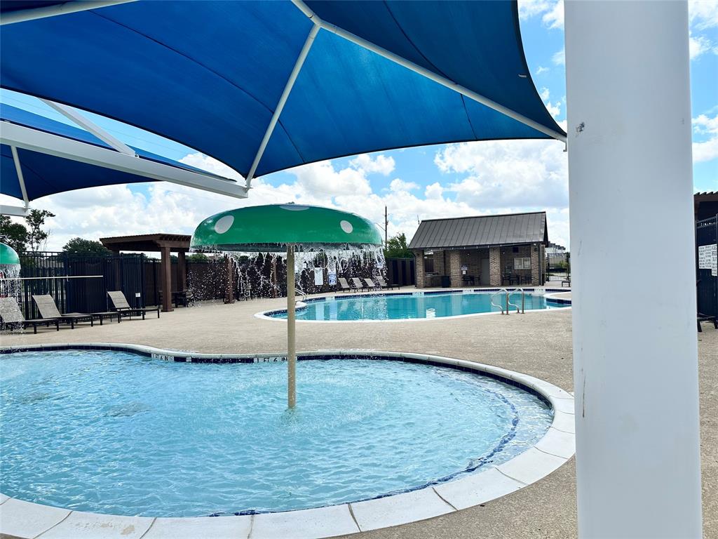 Revel Stoke - Residential