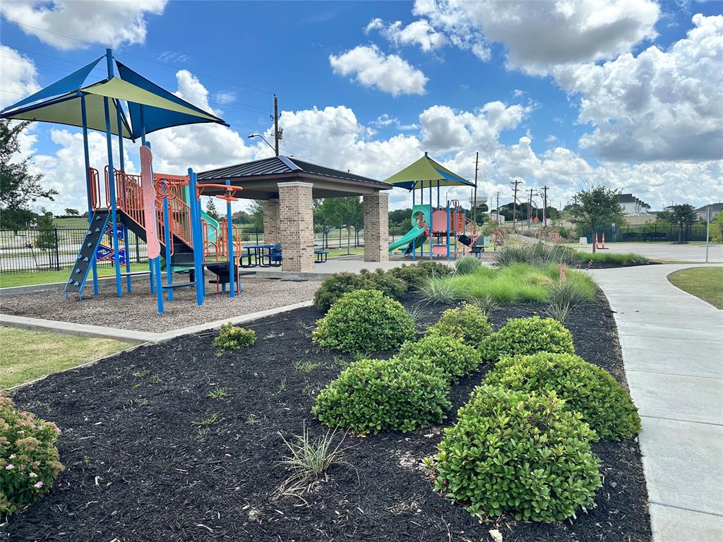 Revel Stoke - Residential