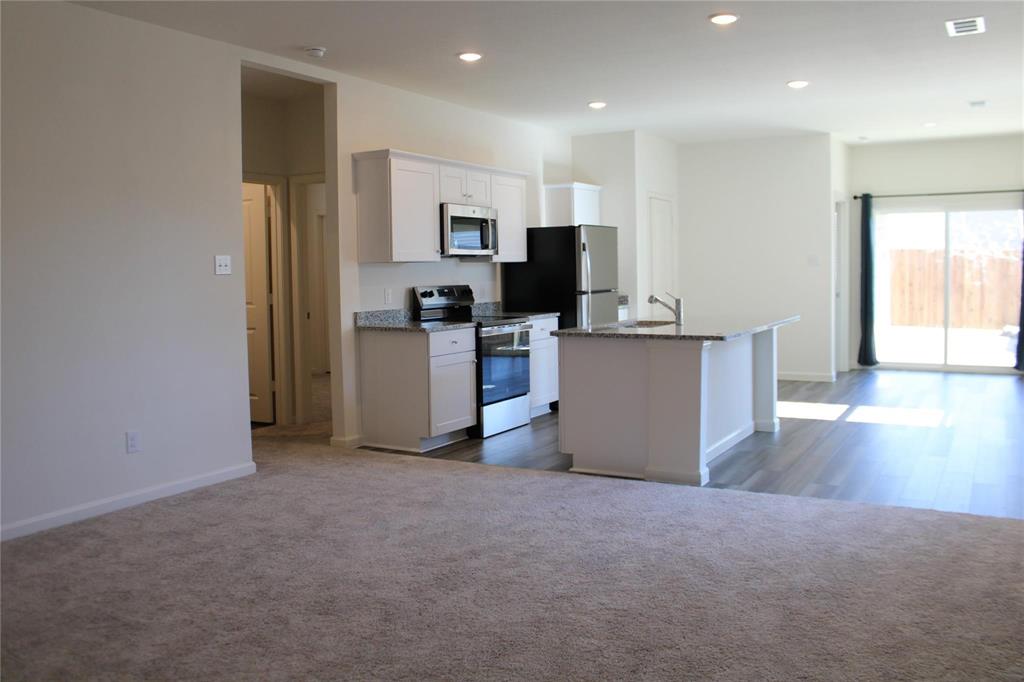 Meadow Park Phase 1A - Residential Lease