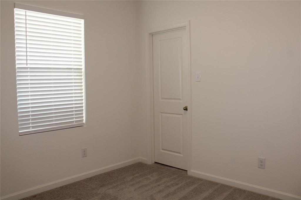 Meadow Park Phase 1A - Residential Lease