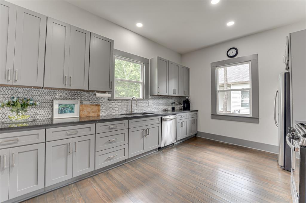 Orig Town Of Lone Oak - Residential