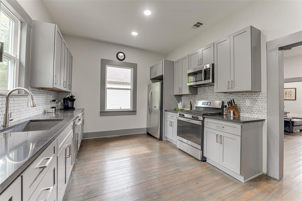 Orig Town Of Lone Oak - Residential