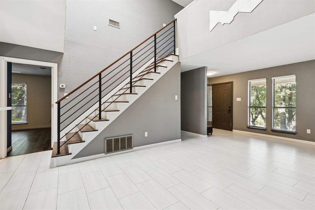 Trophy Club #10 - Residential