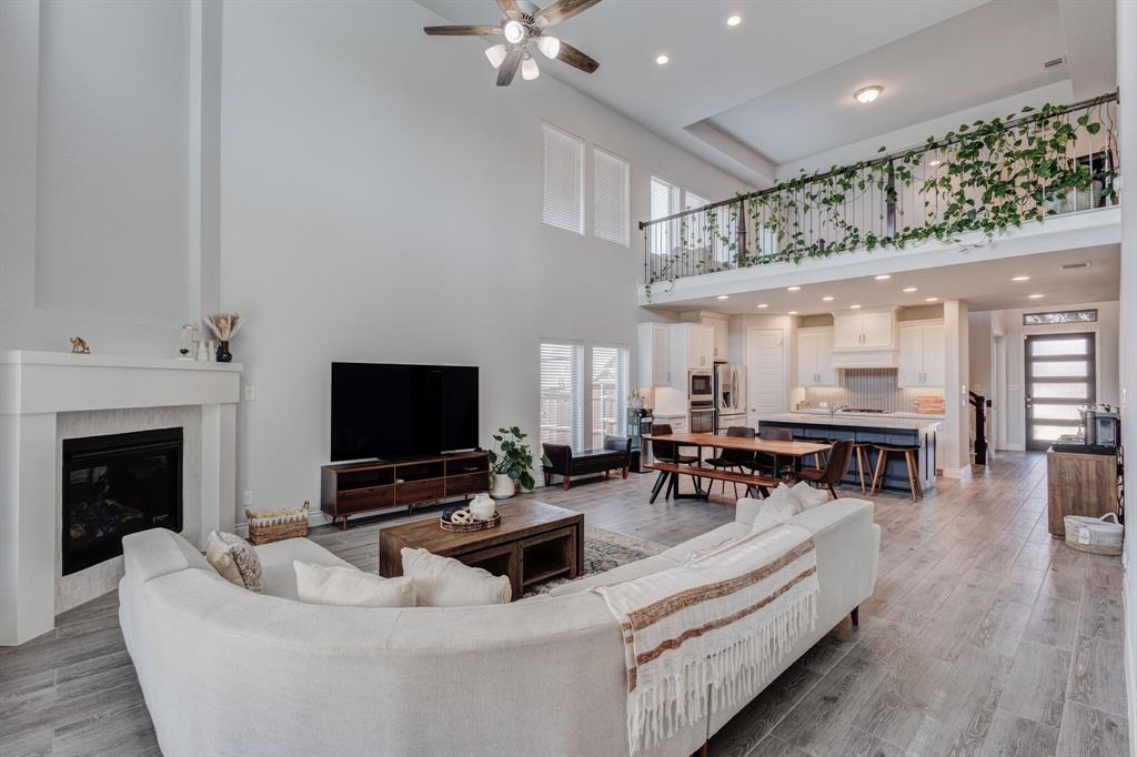 DEVONSHIRE - Residential