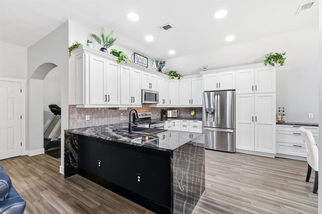 Cypress Point Estate Sec II - Residential