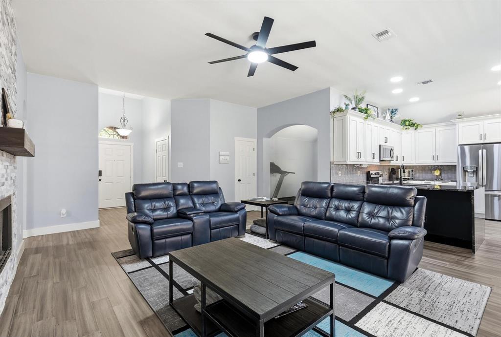 Cypress Point Estate Sec II - Residential