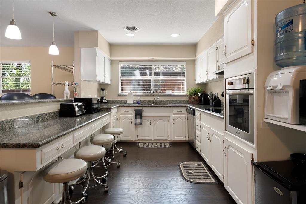 521 Brookview Drive