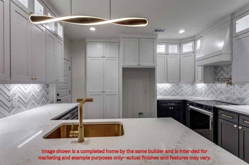 829 Private Road 3168