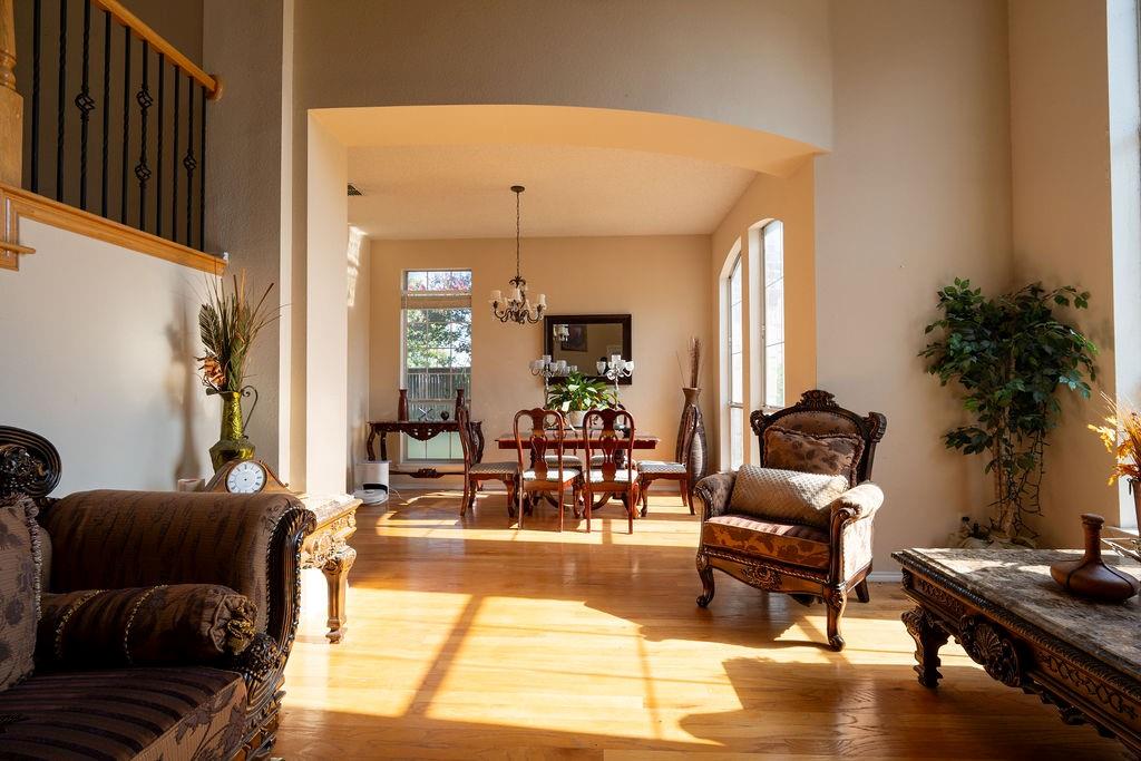 903 Lakefield Drive