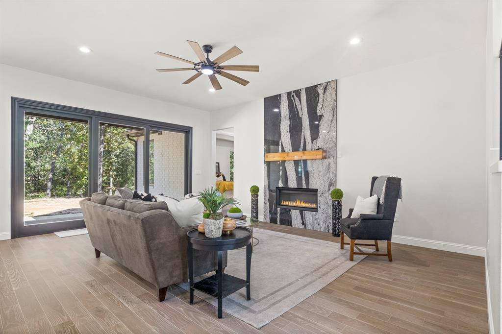 Rych Oaks - Residential