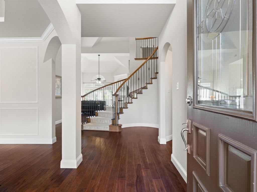 1648 Kings View Drive
