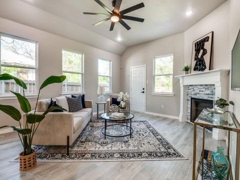 3600 Carl Street Dallas TX 75210