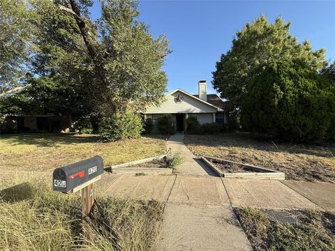 420 Whitney Street Cedar Hill TX 75104
