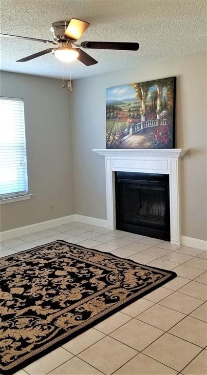 TRINITY MEADOWS CONDOMINIUMS - Residential Lease