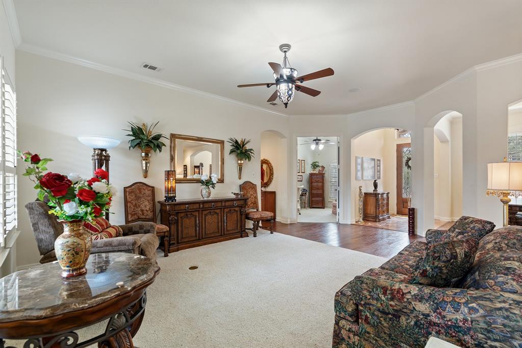 2318 Highgate Drive