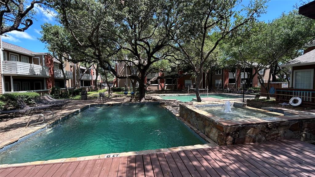 Meadows Condo - Residential