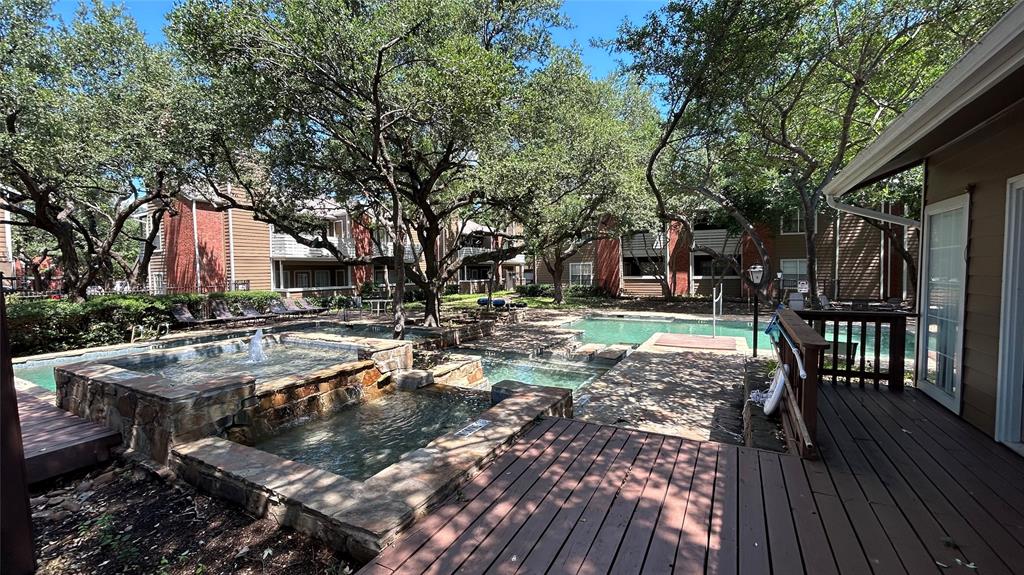 Meadows Condo - Residential