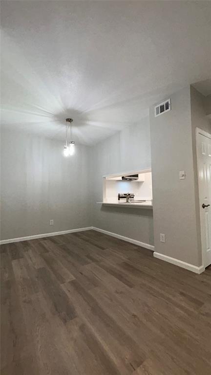 Meadows Condo - Residential
