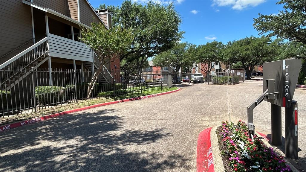 Meadows Condo - Residential