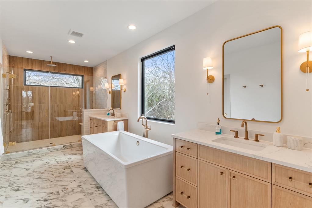 Lakeside Hills - Residential