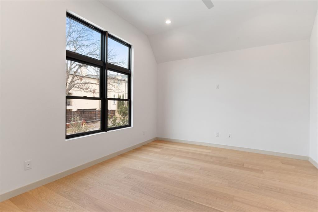 Lakeside Hills - Residential