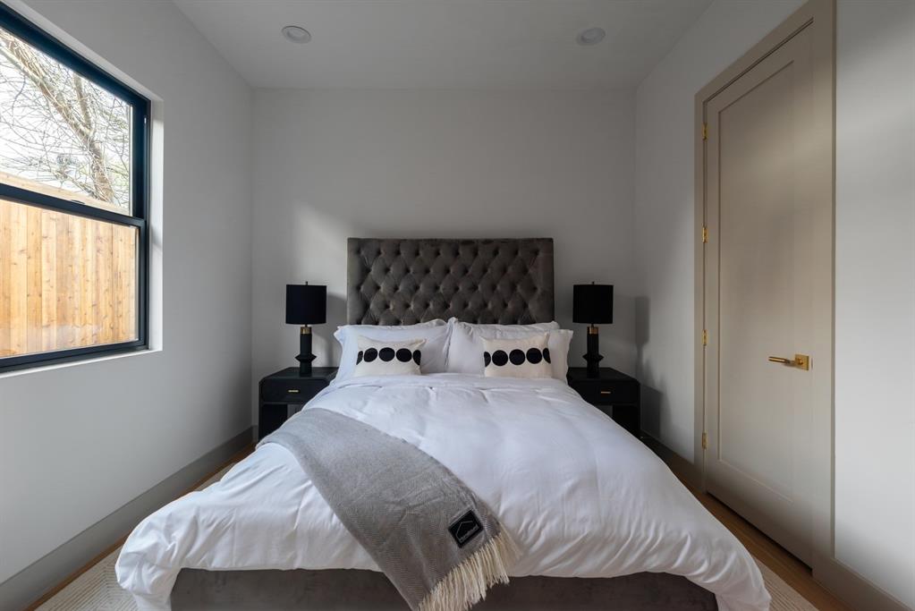 Lakeside Hills - Residential